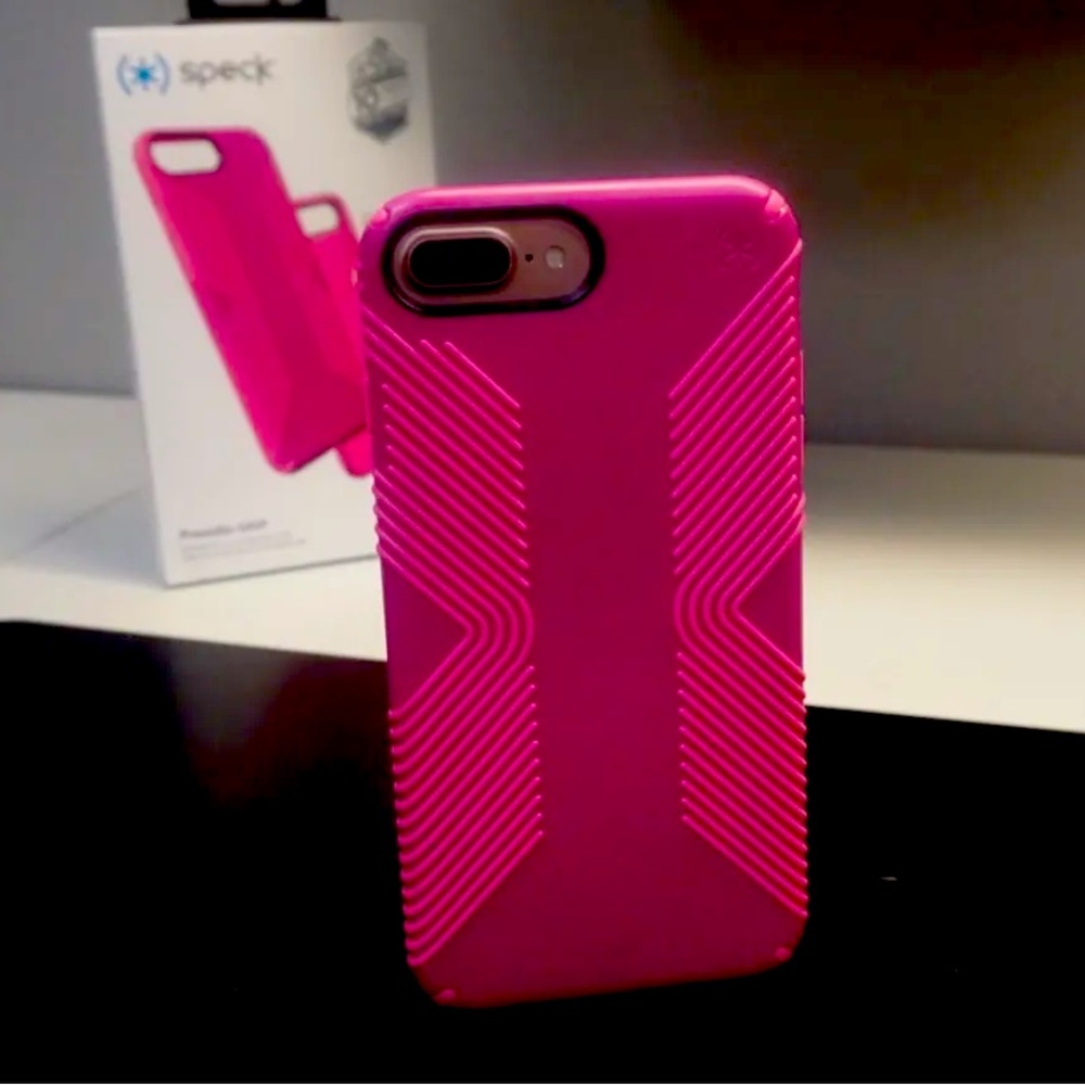 Speck Presidio Grip case for IPhone 7 Plus and all iPhone 6